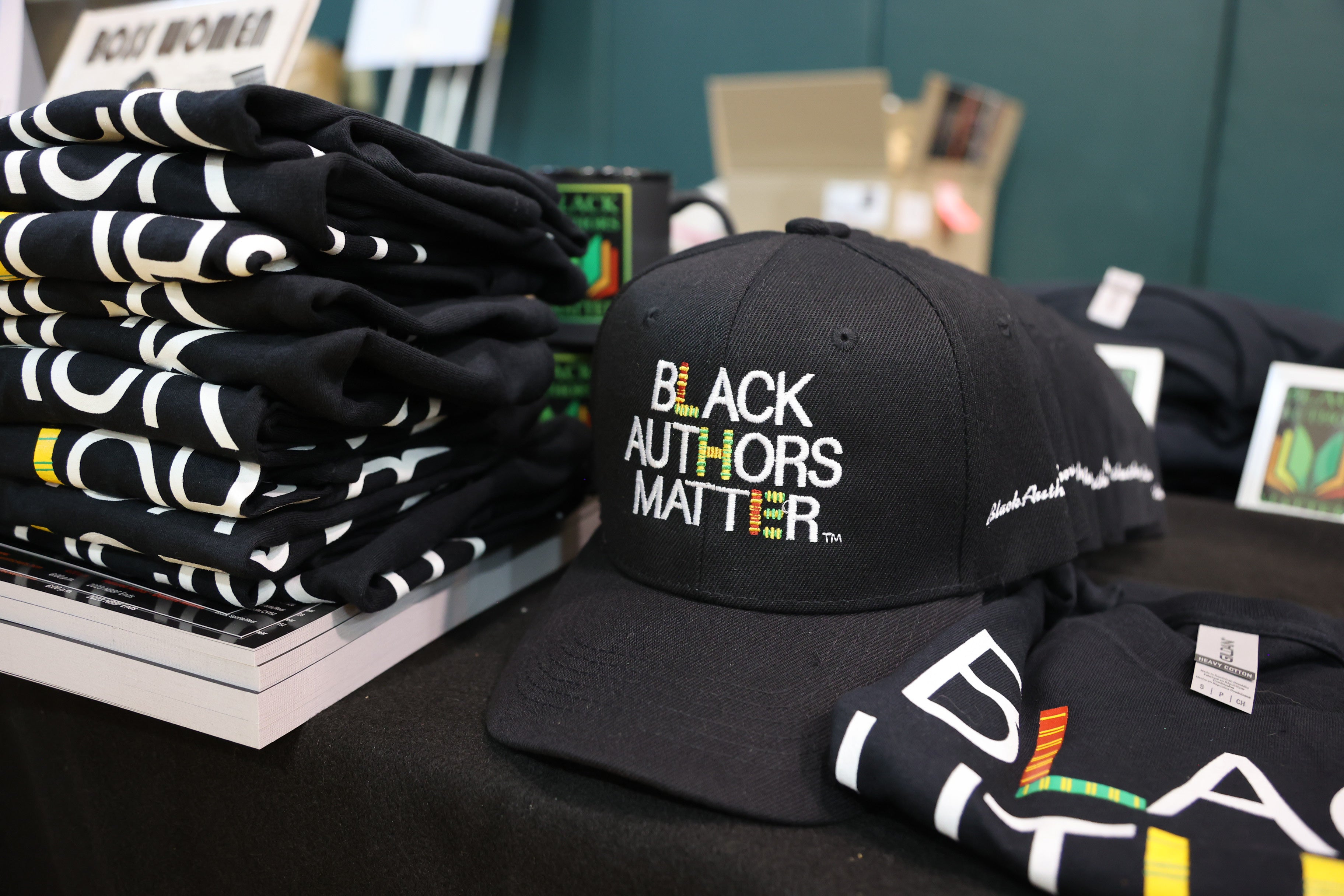 Black Authors Matter T-Shirt - Sizes 2XL to 5XL